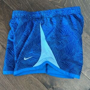 Girls Nike Shorts S